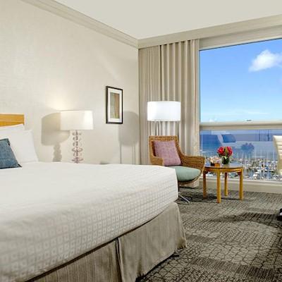 Waikiki Hotel 4*